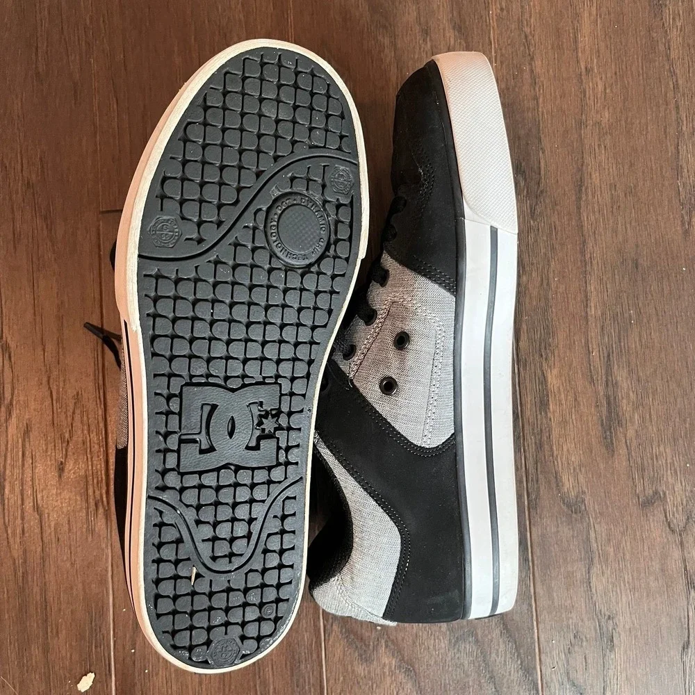 DC Shoes Men's Pure XE Black Heather Grey Skate Sneakers 301722 Size 9.5